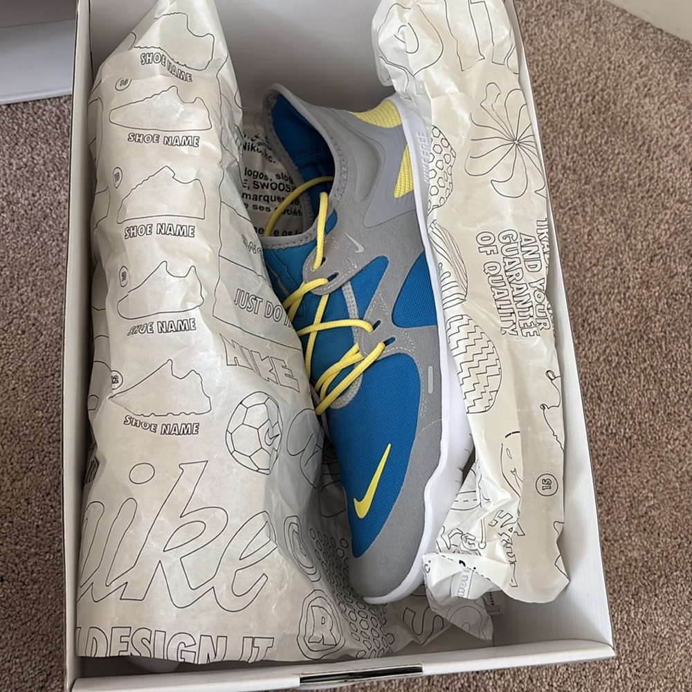 Nike By You Free 3.0 custom Blue and Gray Sneakers with Yellow Accents - Picture 8 of 9
